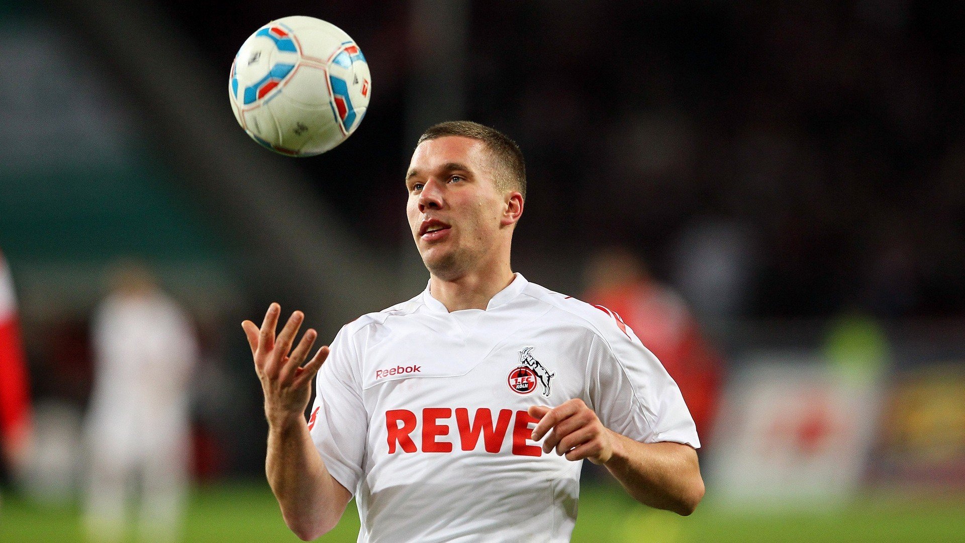 “德甲领跑队伍状态火爆，冲击冠军难度不断升级”，2021年德甲队伍介绍