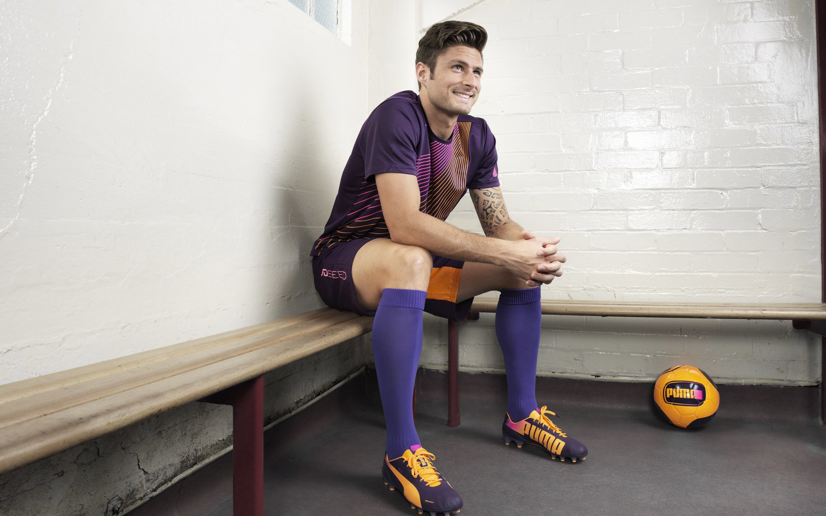 《青训营火热：培养电竞未来冠军》，电竞青训训练营